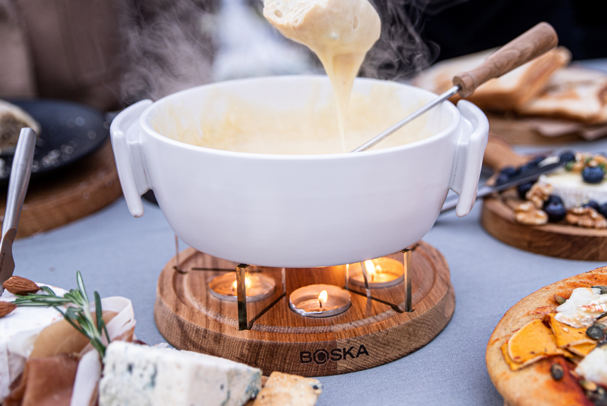 Fondue : 10 faits surprenants sur le rituel convivial suisse