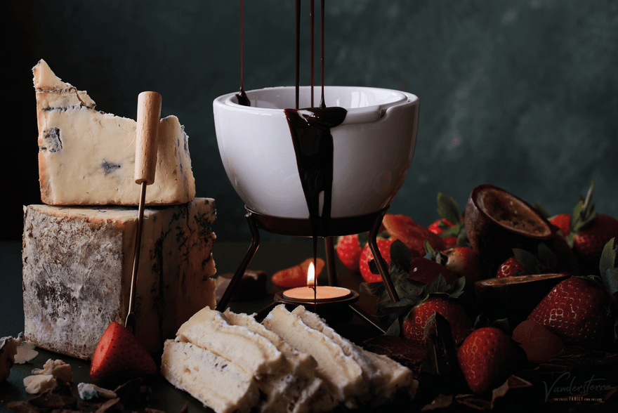 Chocoladefondue met Gorgonzola bonbons