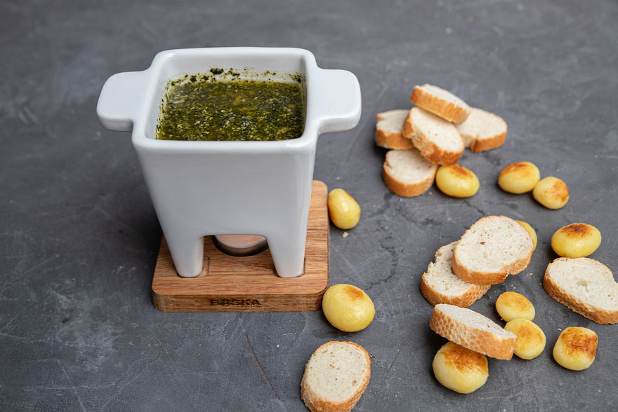 Homemade pesto sauce
