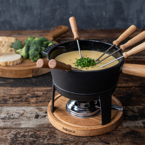 Cheese fondue at home made easy: everything you need