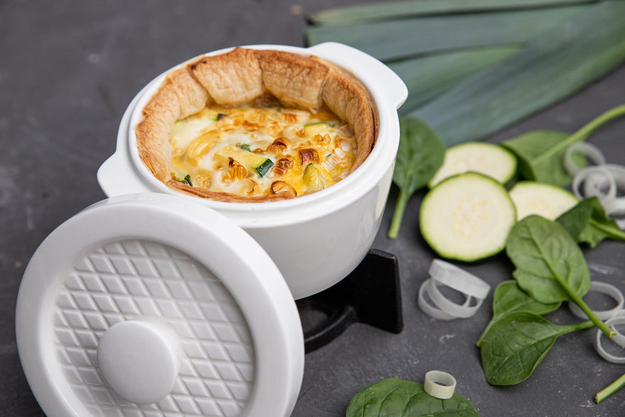 Hartige taart met spinazie, courgette en cashewnoten