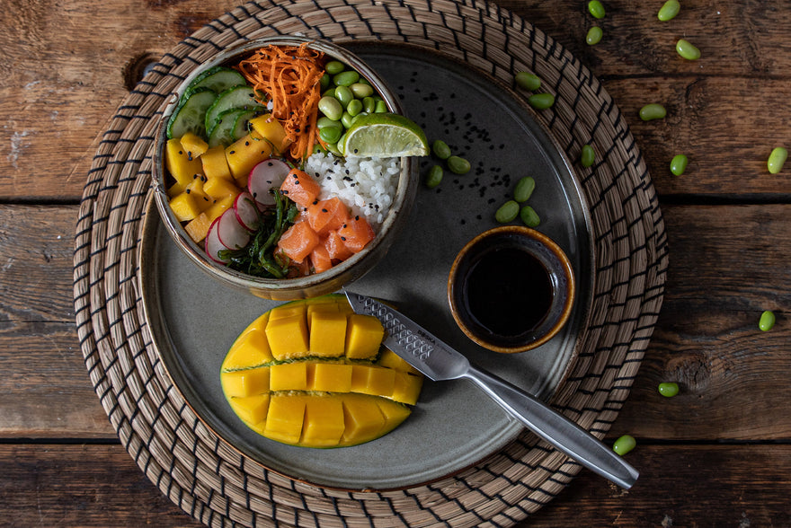 Poké bowl: une petite fête colorée dans un bol