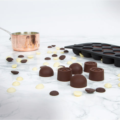 Rezept Pralinen aus Zartbitterschokolade mit Vanille-Ganache-füllung