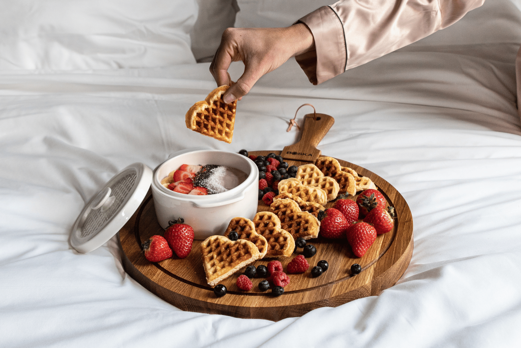 https://www.boska.com/cdn/shop/articles/Zoete_ontbijtplank_recept.png?v=1680165015