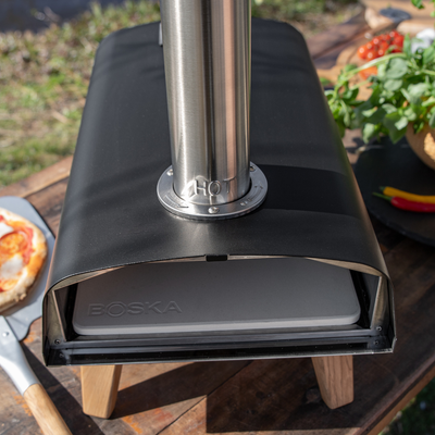 Pizza bakken op je balkon of in een kleine tuin: dit kan gewoon